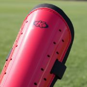 Imagen de Canilleras De Futbol-knex-varios Colores - Rojo - L
