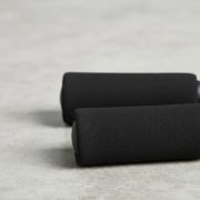 Imagen de Cuerda Para Saltar Mango Neopreno Rulemanes Negro