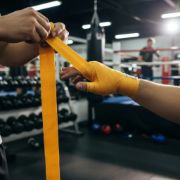 Imagen de Venda Boxeo Con Velcro 4.5mts - Amarillo