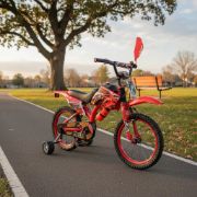 Imagen de Bicicleta Green Motobici 16  Para Niños Con Pie De Apoyo - Rojo - 16 "